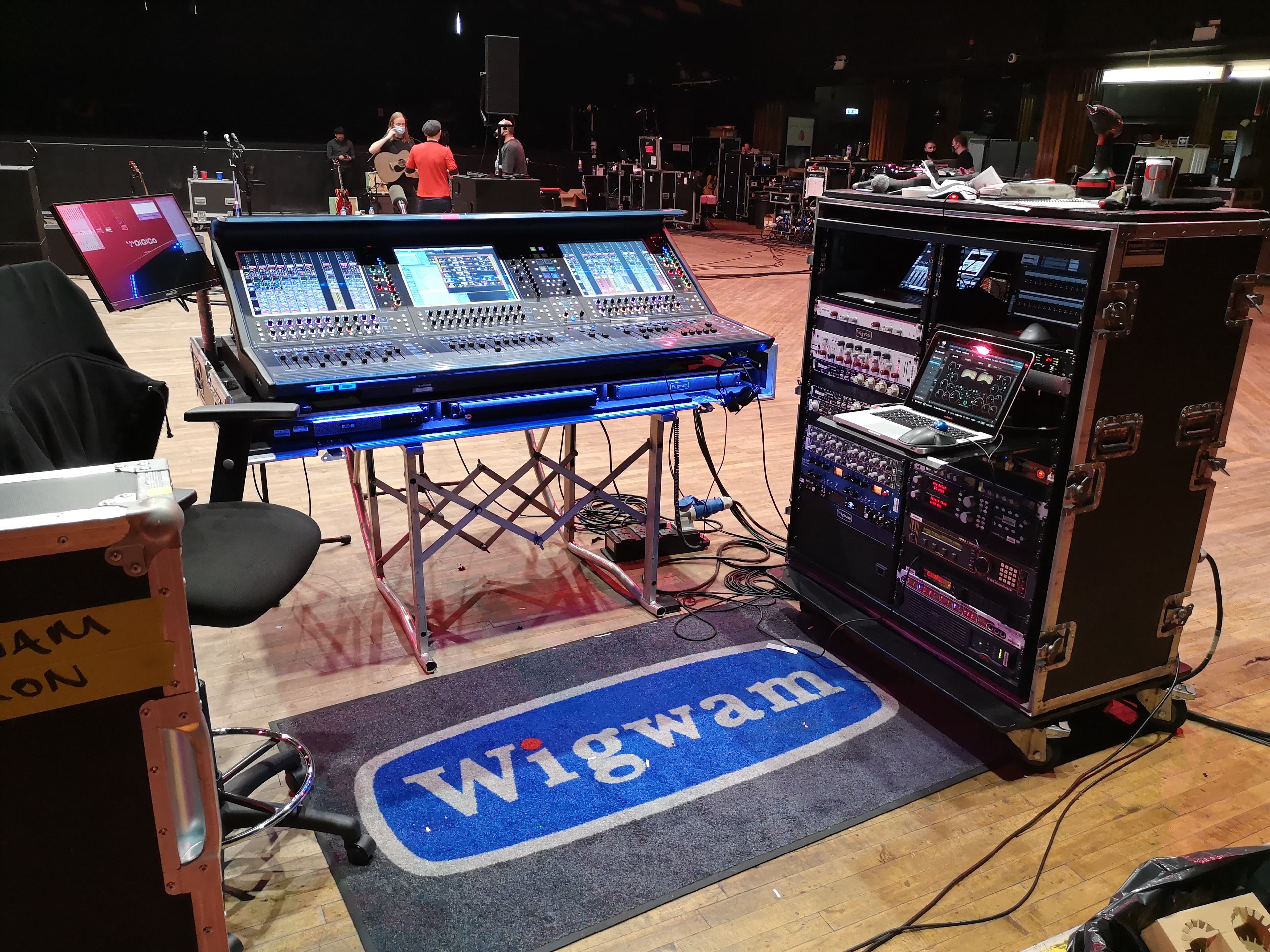 Gerry Cinnamon UK / Europe Tour — Monitor Tech